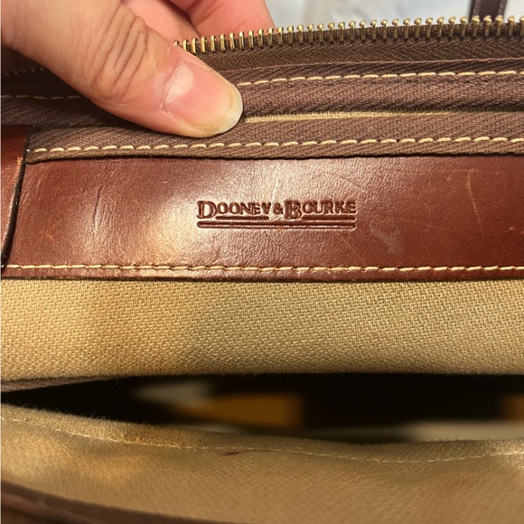 Dooney and Bourke shoulder bag - Picture 12 of 16